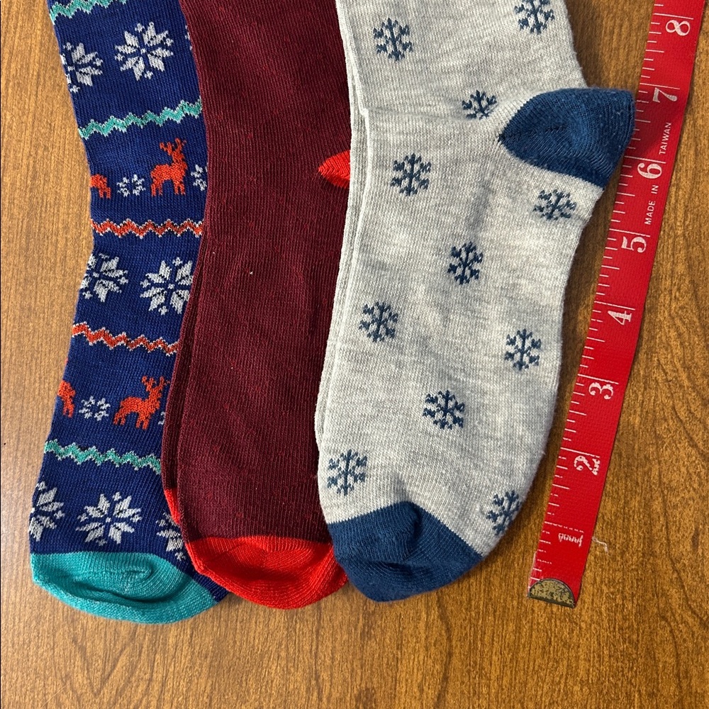 SOCK BUNDLE (New) - Picture 2 of 3